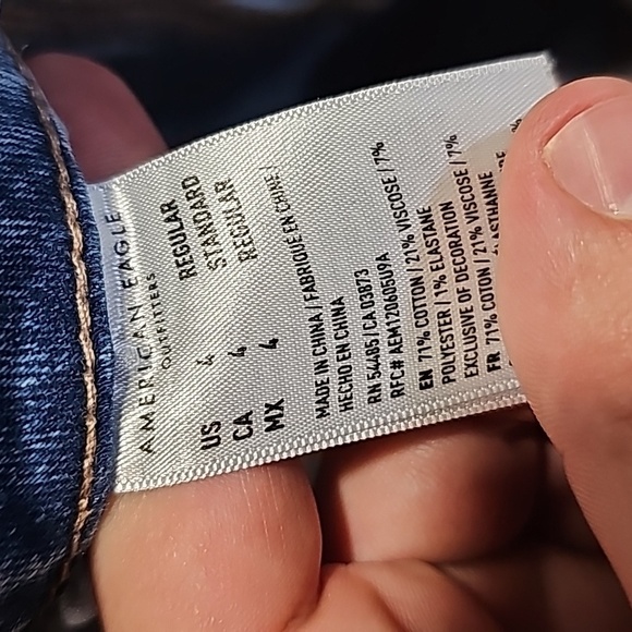 American Eagle next level stretch size 4 distressed style jeggings - Picture 8 of 8